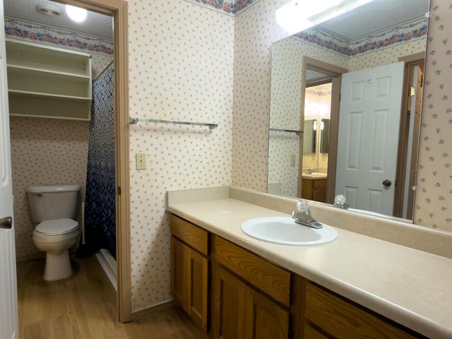 8 Spring River Lane, Cherokee Village, AR 72529