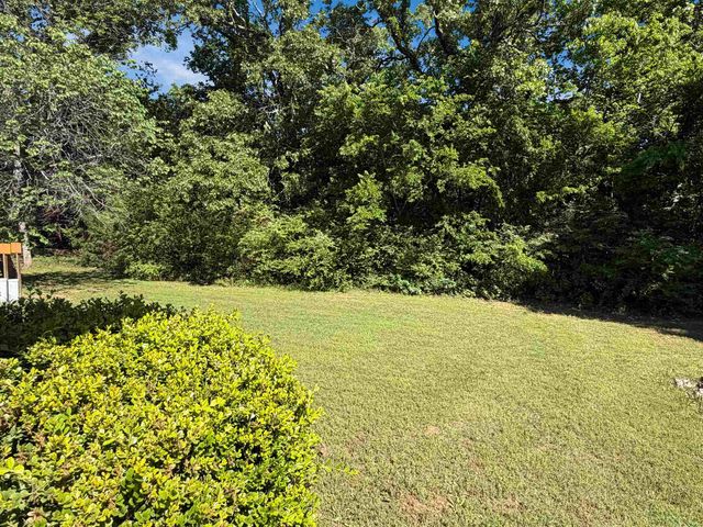 8 Spring River Lane, Cherokee Village, AR 72529
