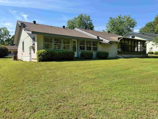 8 Spring River Lane, Cherokee Village, AR 72529