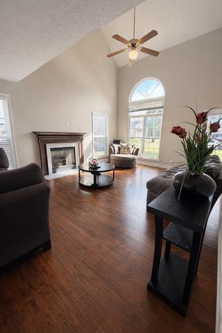 121 Firelight Ct, Antioch, TN 37013