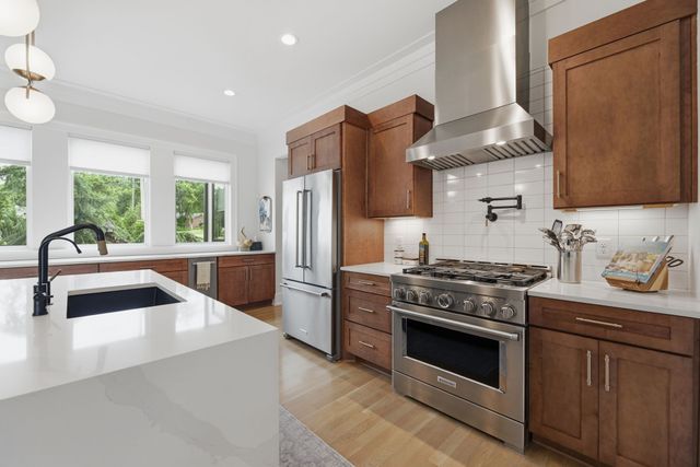 848 W Hillwood Dr, Nashville, TN 37205
