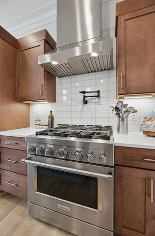 848 W Hillwood Dr, Nashville, TN 37205