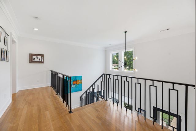 848 W Hillwood Dr, Nashville, TN 37205