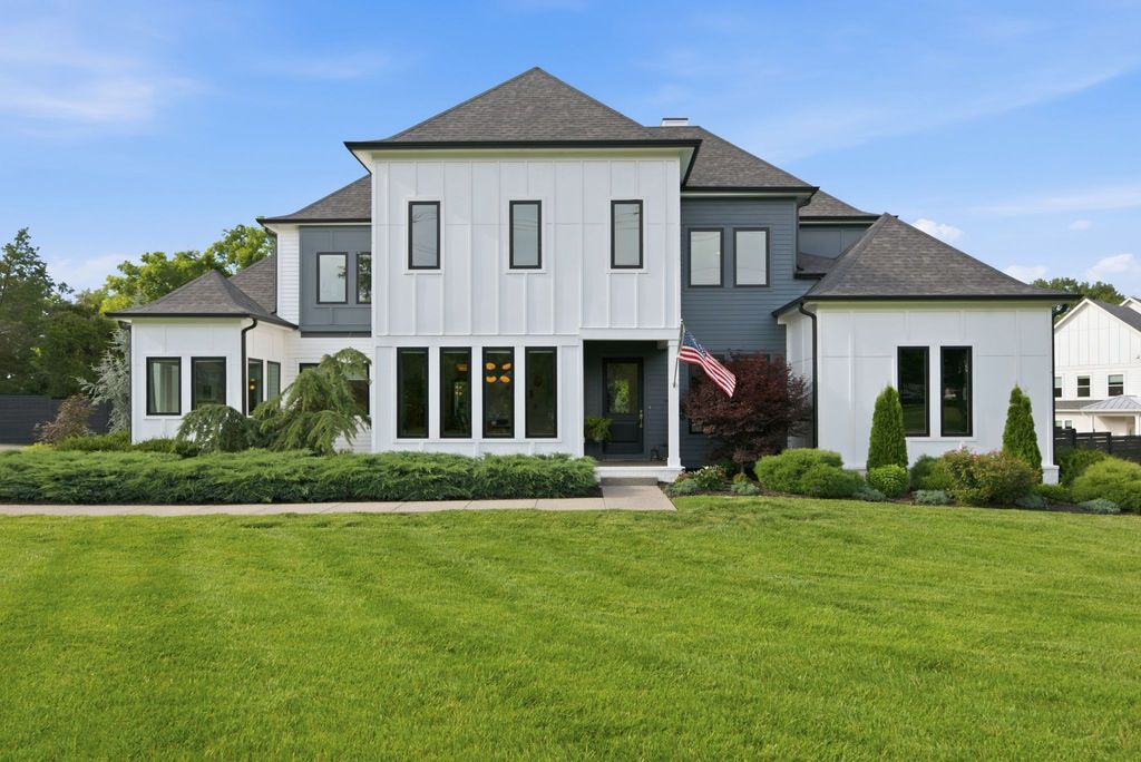 848 W Hillwood Dr, Nashville, TN 37205