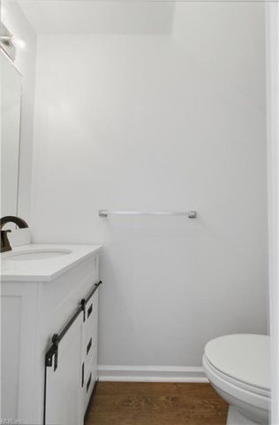 536 Kings GATE, Chesapeake, VA 23320