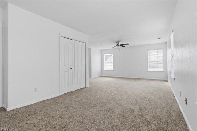 536 Kings GATE, Chesapeake, VA 23320