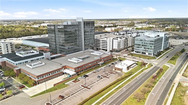 536 Kings GATE, Chesapeake, VA 23320