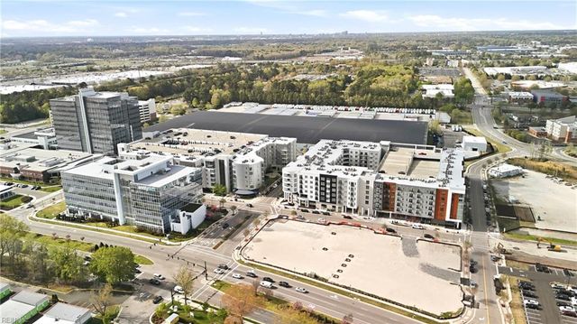 536 Kings GATE, Chesapeake, VA 23320