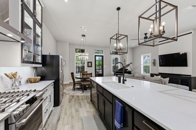 5333 Autumnbrook Court, Dallas, TX 75209