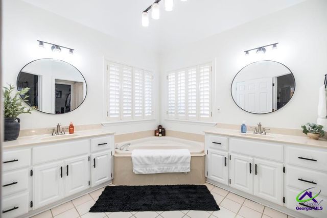 203 Southfield Court, Bonaire, GA 31005