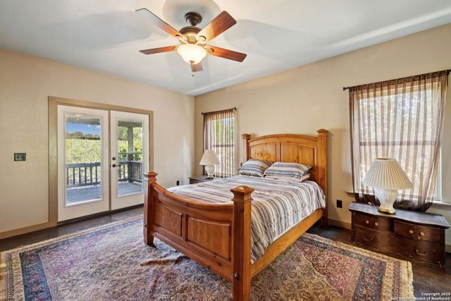 1331 Hilltop Rdg, New Braunfels, TX 78132