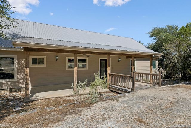 1331 Hilltop Rdg, New Braunfels, TX 78132