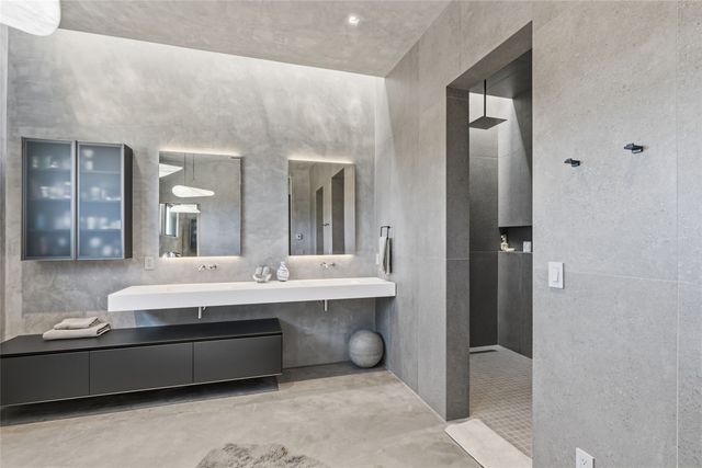871 Camino Francisca, Santa Fe, NM 87506