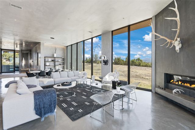 871 Camino Francisca, Santa Fe, NM 87506