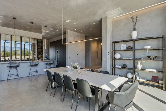 871 Camino Francisca, Santa Fe, NM 87506