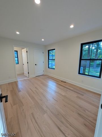 2 Byron Ct, Westfield Town, NJ 07090