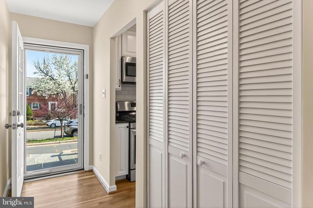 3004 HICKORY ST, Alexandria, VA 22305