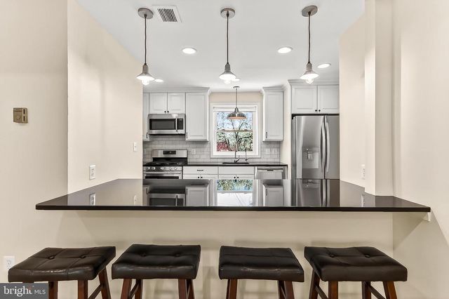 3004 HICKORY ST, Alexandria, VA 22305