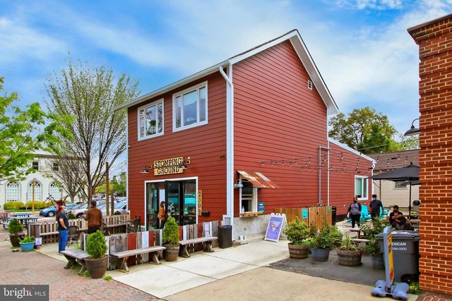 3004 HICKORY ST, Alexandria, VA 22305