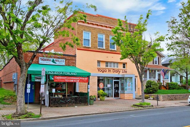 3004 HICKORY ST, Alexandria, VA 22305