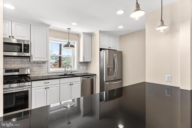 3004 HICKORY ST, Alexandria, VA 22305