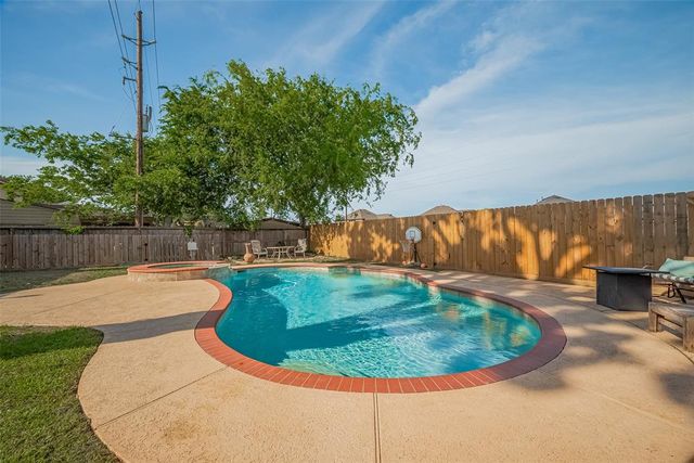 3102 Colonel Court Drive, Richmond, TX 77406