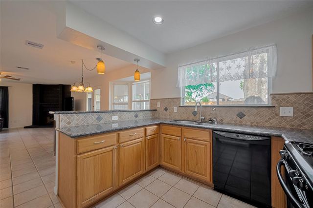 3102 Colonel Court Drive, Richmond, TX 77406