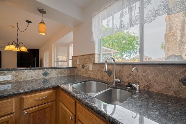 3102 Colonel Court Drive, Richmond, TX 77406