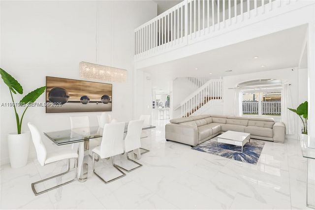 8770 SW 204th St, Cutler Bay, FL 33189