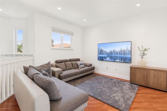 8770 SW 204th St, Cutler Bay, FL 33189