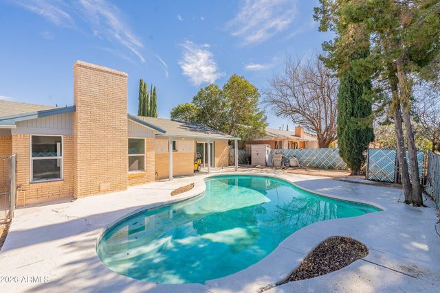 4496 QUEENS Way, Sierra Vista, AZ 85635