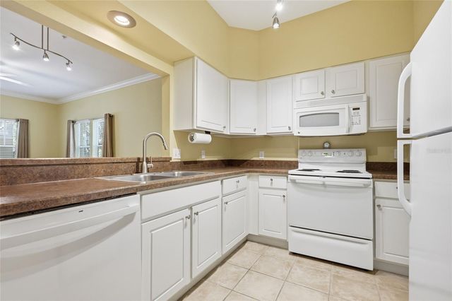 9172 SW 52ND ROAD 103, Gainesville, FL 32608