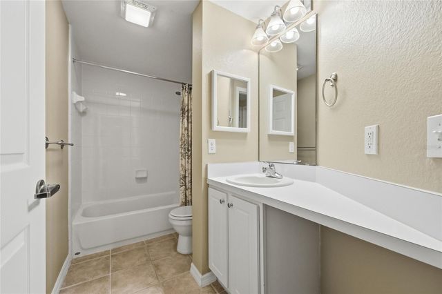 9172 SW 52ND ROAD 103, Gainesville, FL 32608