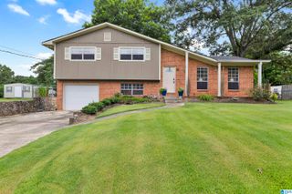 711 CHEROKEE TRAIL, Warrior, AL 35180