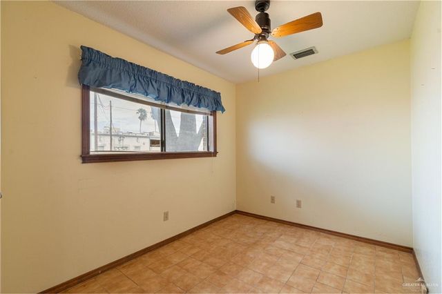 1100 Xanthisma Avenue, Mcallen, TX 78504