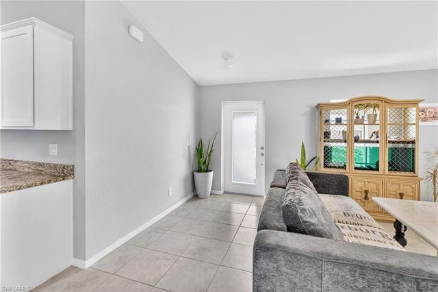 403 NW 17th TER, Cape Coral, FL 33993