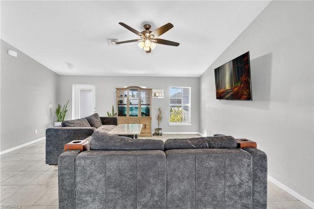 403 NW 17th TER, Cape Coral, FL 33993