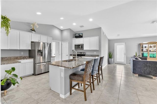 403 NW 17th TER, Cape Coral, FL 33993