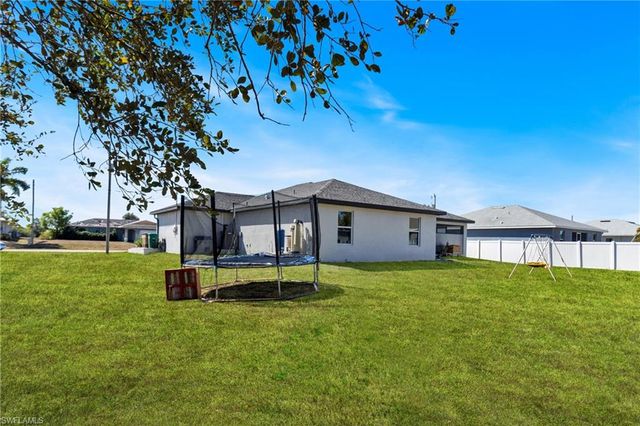 403 NW 17th TER, Cape Coral, FL 33993