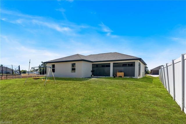 403 NW 17th TER, Cape Coral, FL 33993