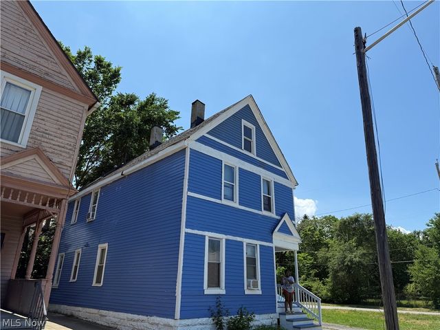 7108 Dellenbaugh Avenue, Cleveland, OH 44103