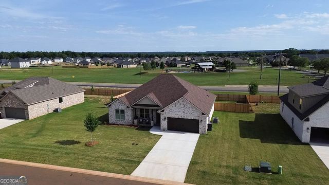 202 Farmland Circle, Perry, GA 31069