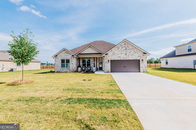 202 Farmland Circle, Perry, GA 31069
