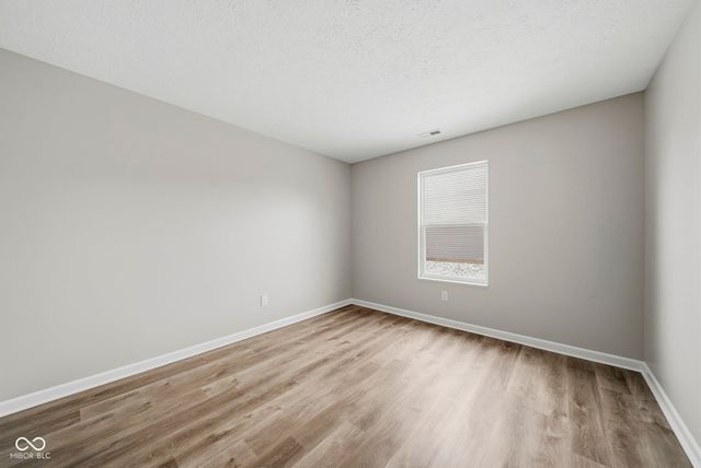 6427 Paramount Springs Drive, Anderson, IN 46013