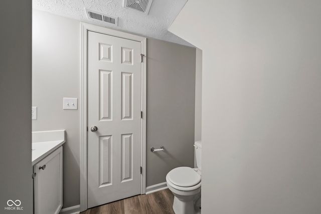 6427 Paramount Springs Drive, Anderson, IN 46013