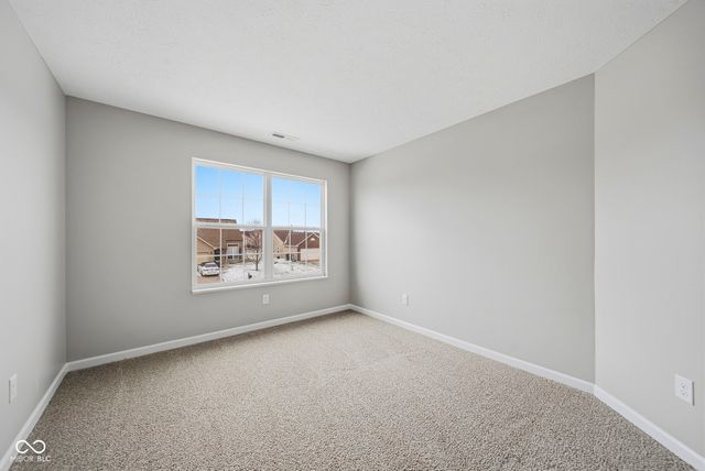 6427 Paramount Springs Drive, Anderson, IN 46013