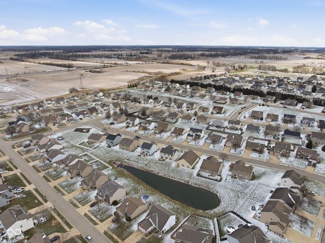 6427 Paramount Springs Drive, Anderson, IN 46013