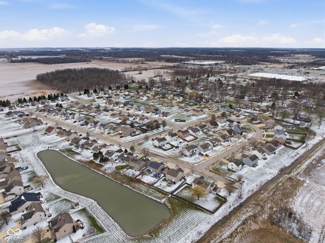 6427 Paramount Springs Drive, Anderson, IN 46013