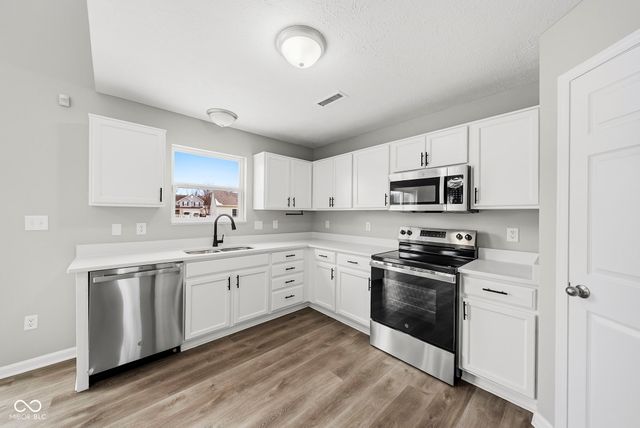 6427 Paramount Springs Drive, Anderson, IN 46013