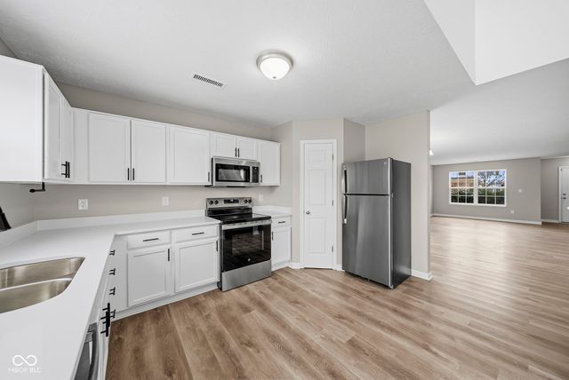 6427 Paramount Springs Drive, Anderson, IN 46013